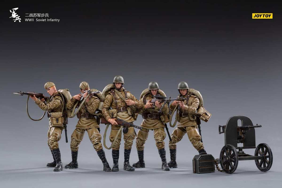  Artikelbild 4 des Artikels “1:18 Russian Squad (5 Figuren) “