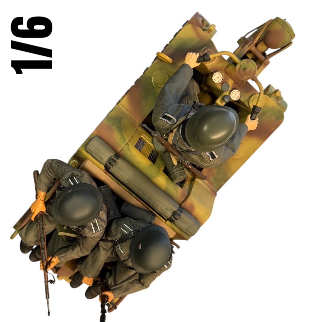  Product image 4 of the product “Sd.Kfz.2 Kettenkrad mit Figuren (ohne OVP) 1/6 ”