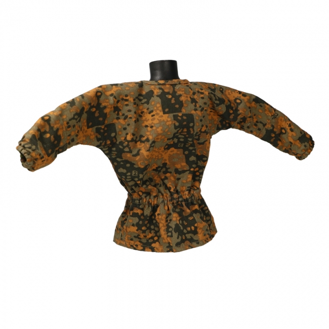  Product image 4 of the product “M42 Tarnjacke Reversible Overcoat (Oak Leaf) ”