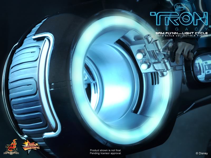  Artikelbild 4 des Artikels “1:6th scale Sam Flynn Collectible Figure with Light Cycle “