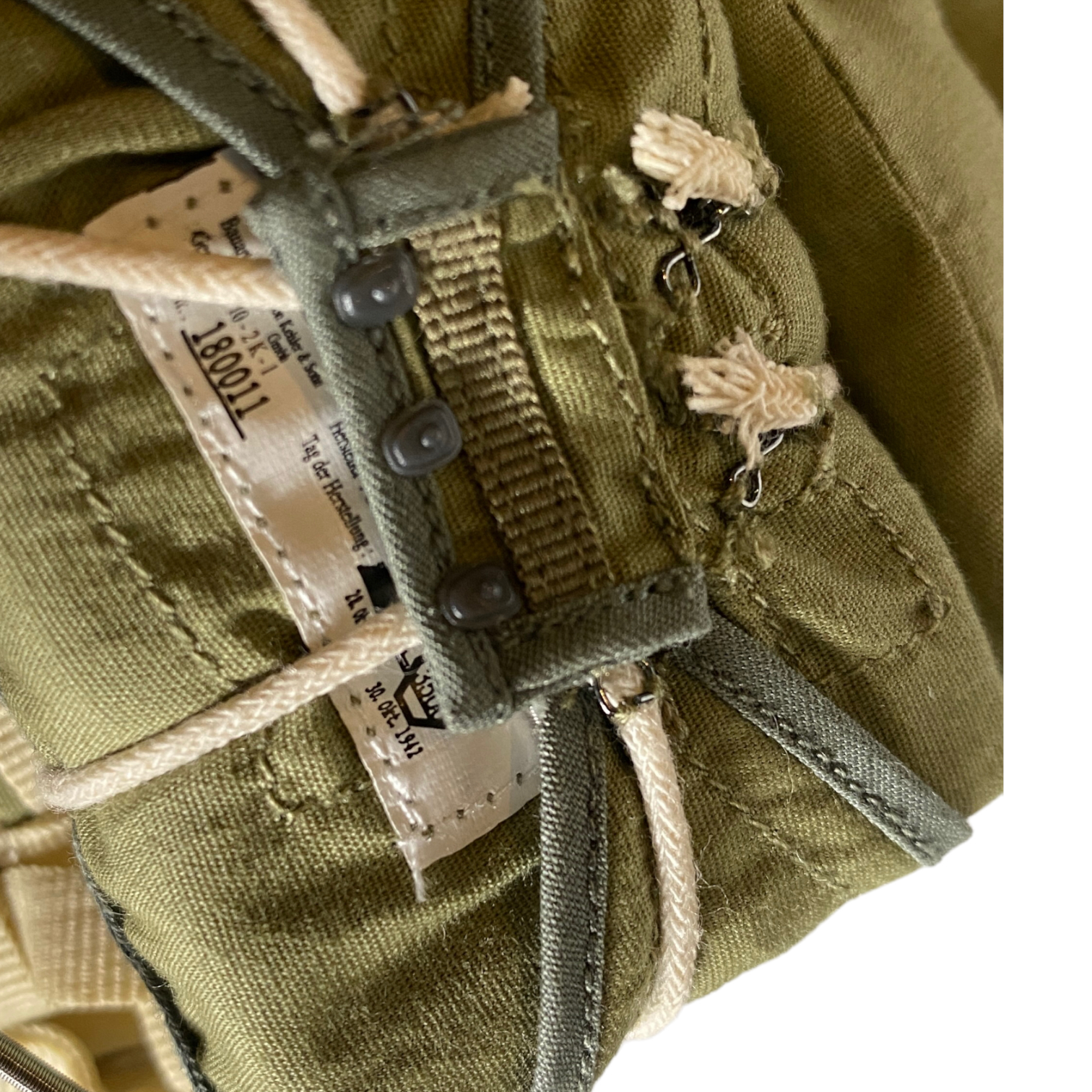  Artikelbild 4 des Artikels “Fallschirm RH12B Parachute  1:6 “