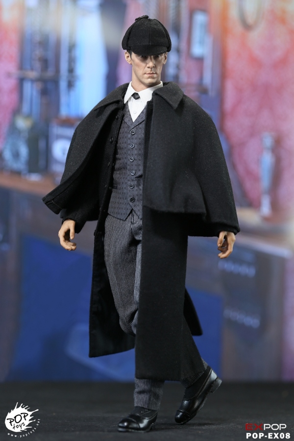  Product image 4 of the product “Sherlock - British Detective in Victorian Outfit - im Maßstab 1:6 (ca. 30cm Figur) ”