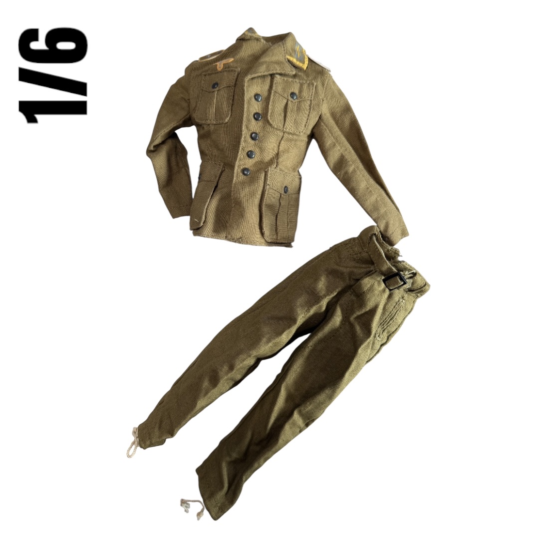  Artikelbild 4 des Artikels “DAK Tropenuniform Feldwebel mit Hose  1:6 “