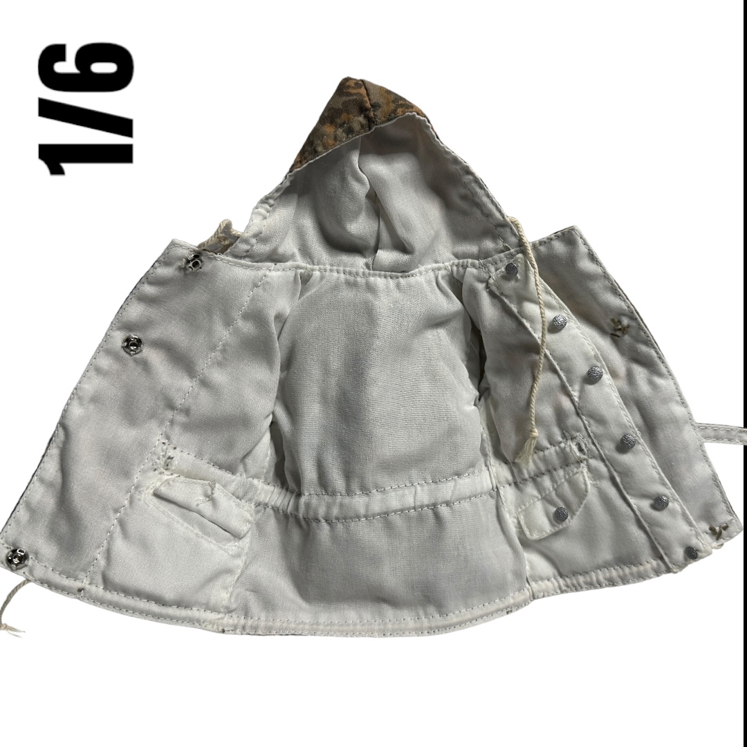  Product image 4 of the product “Winterparka, Wendbar, Eichenlaub ”