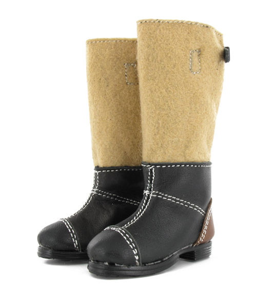  Artikelbild 4 des Artikels “Filzstiefel in Leder, de Lux 1:6 “