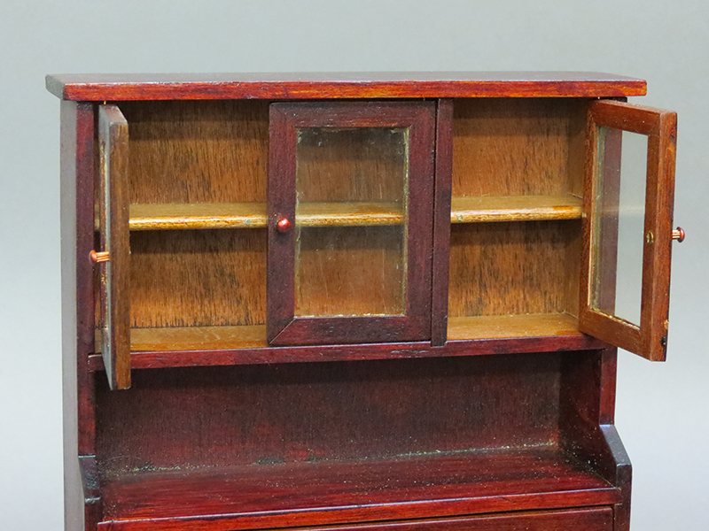  Artikelbild 4 des Artikels “Küchenschranck in Holz 1:6 “