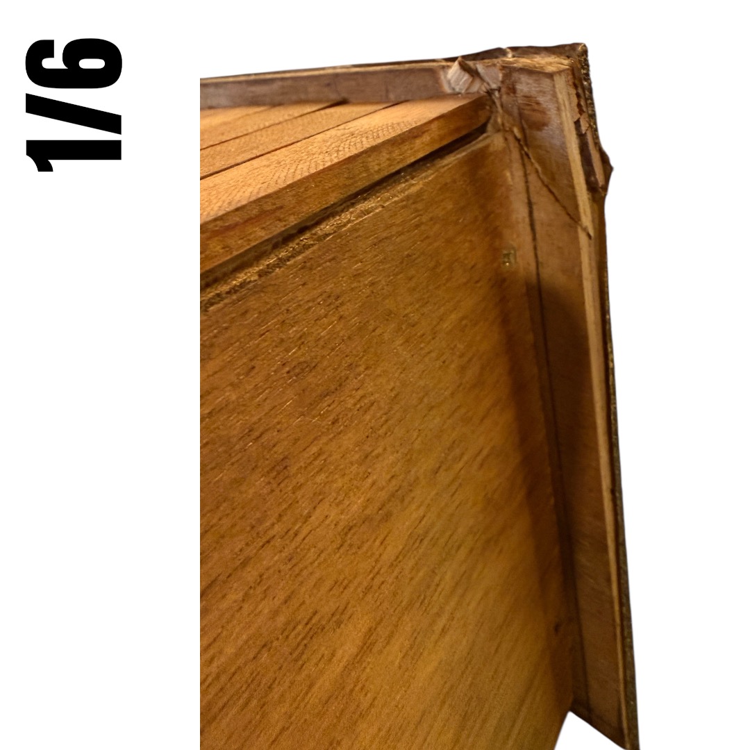  Artikelbild 4 des Artikels “Toiletten Haus aus Holz  1/6 “