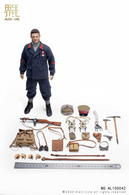  Product image 4 of the product “Soviet Mountain Infantry Officer - WW-II - in 1/6 scale ”