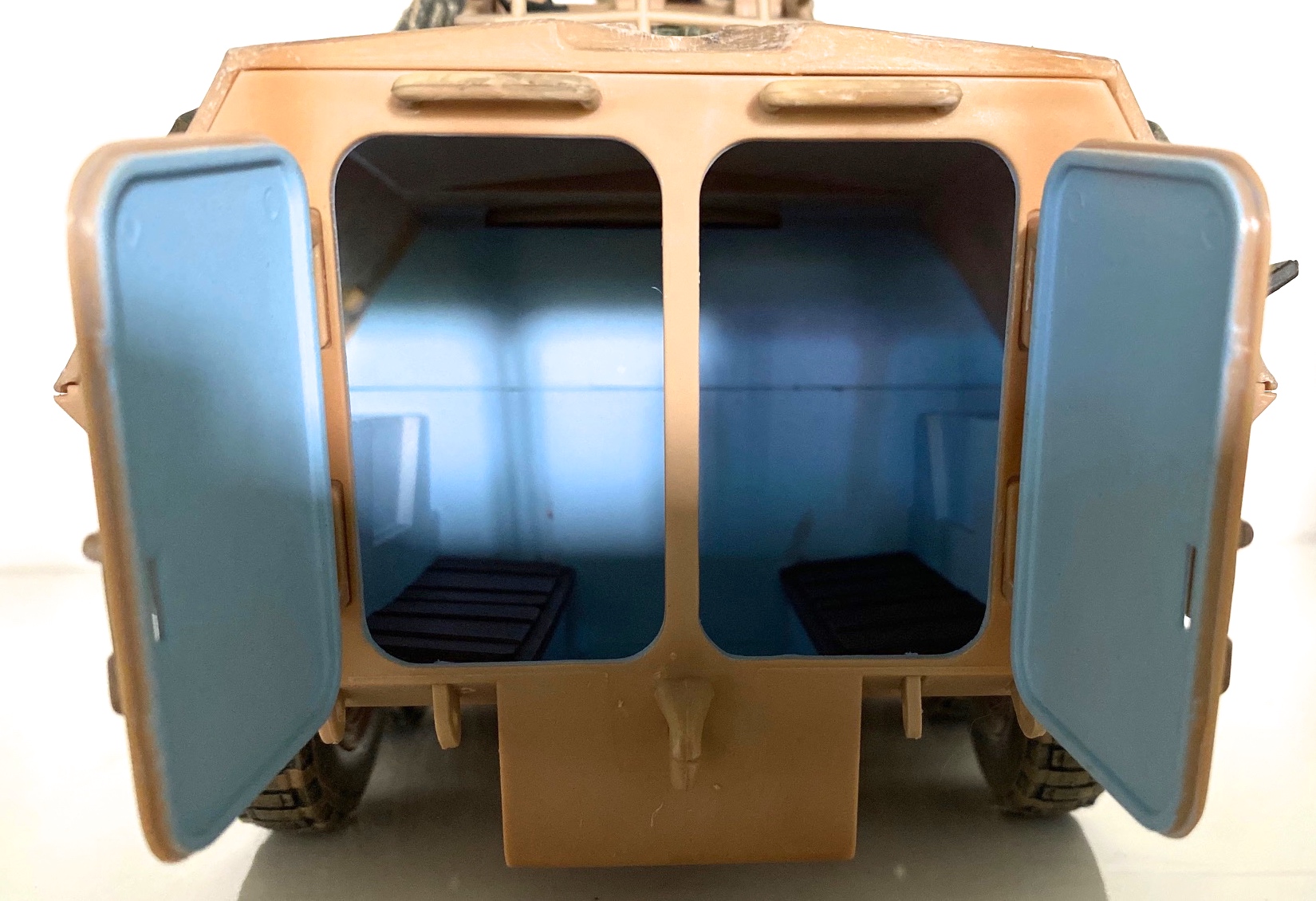  Product image 5 of the product “1:18 Light Armored Vehicle ohne Box ”