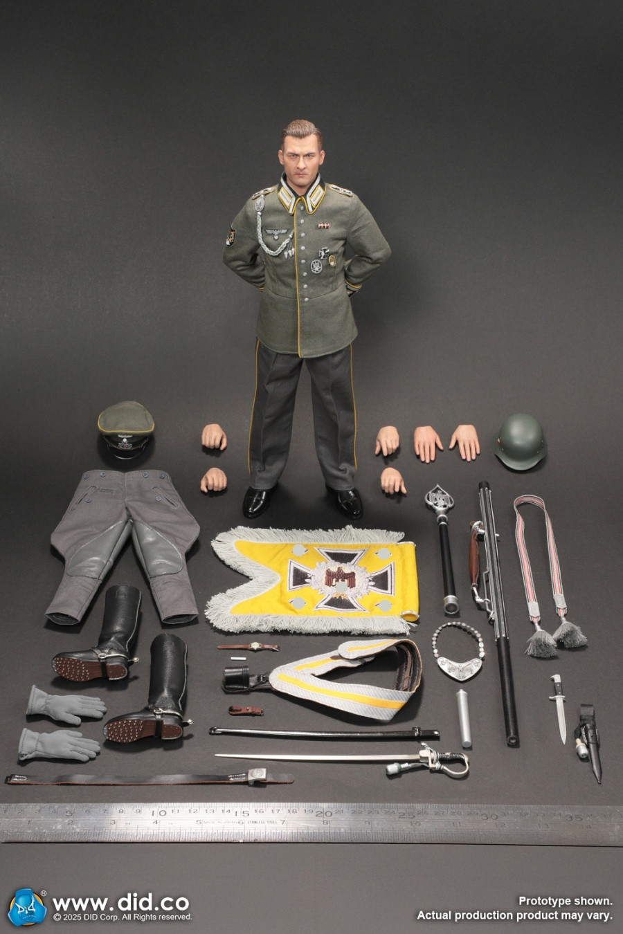  Product image 5 of the product “Anselm - WW II German - Cavalry Standard-Bearer - in 1:6 ”