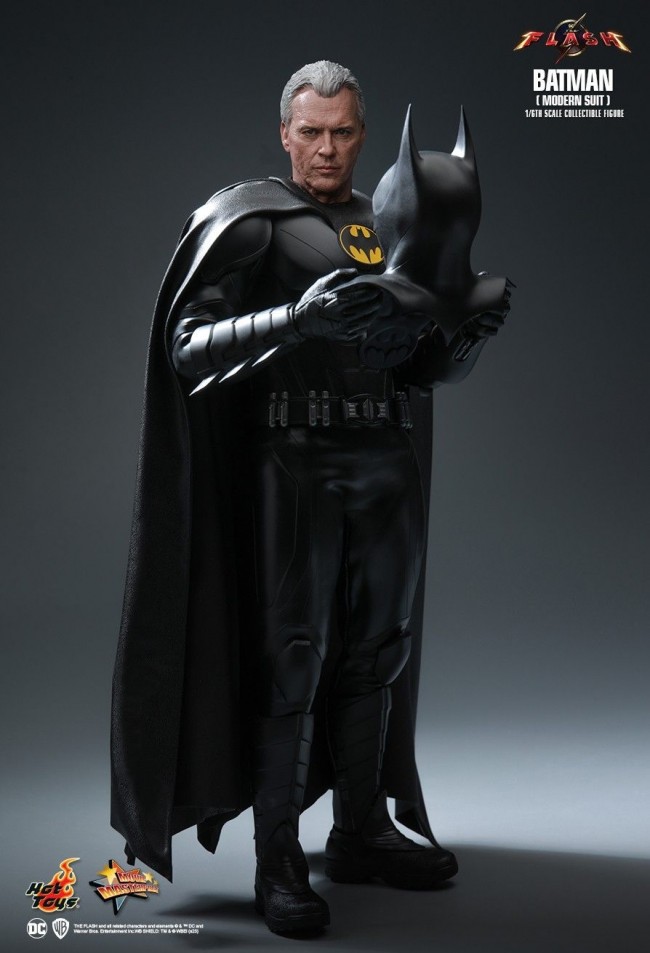  Artikelbild 5 des Artikels “The Flash Collectible Action Figure 1/6 Batman (Modern Suit) “