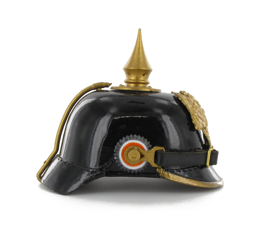  Artikelbild 5 des Artikels “Pickelhaube de Luxe 1/6 “