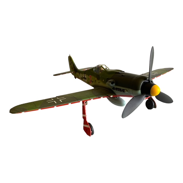  Artikelbild 5 des Artikels “1:18 Focke Wulf Langnase “