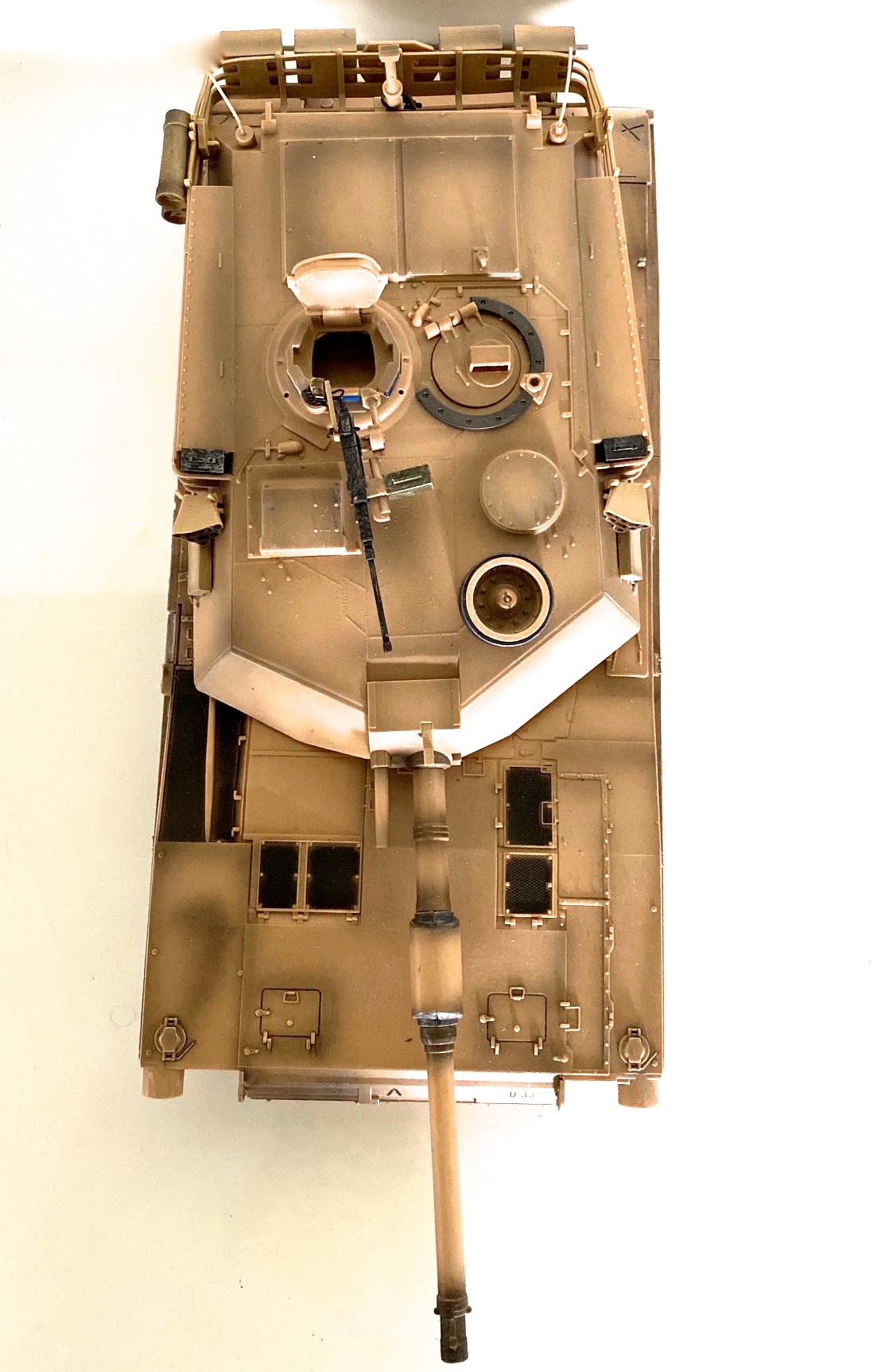  Product image 6 of the product “1:18 M1A1 Abrams ohne Box ”