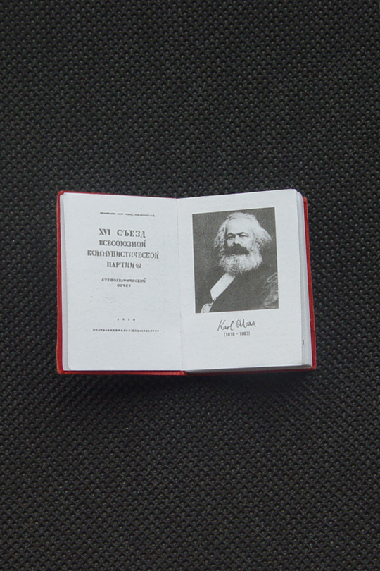  Artikelbild 6 des Artikels “Stalin Joseph mit Sessel 1:6 “