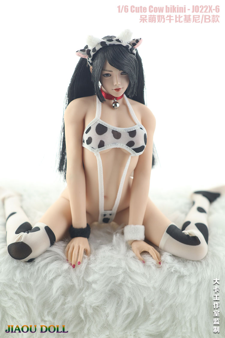  Product image 6 of the product “1:6 Female Cow Bikini  B ”