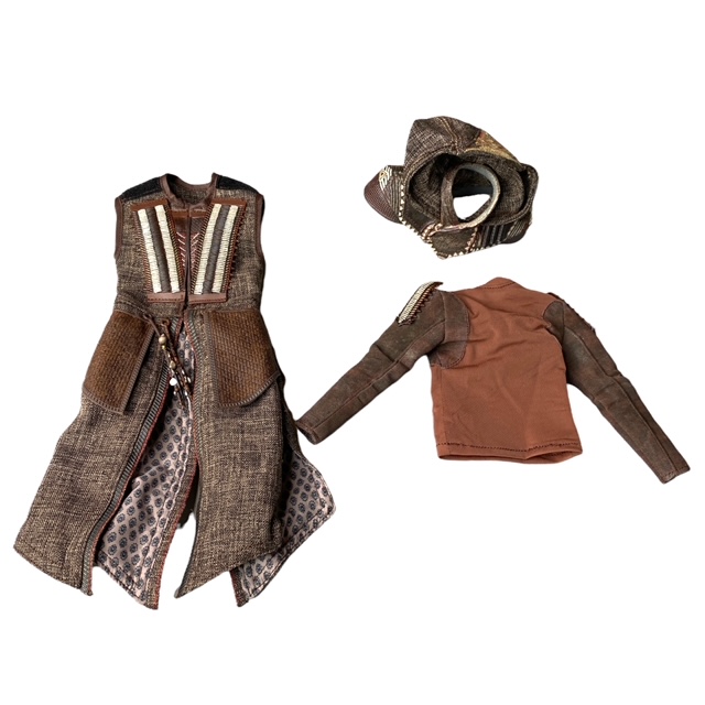  Product image 6 of the product “Assasins Flexible Hooded Redingote Robe (Brown) 1/6 ”