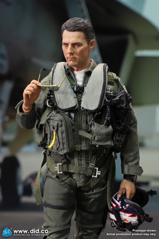 Product image 6 of the product “Captain Pete Mitchell - US Navy Fighter Weapons School Instructor F/A-18E Pilot - in 1/6 scale ”