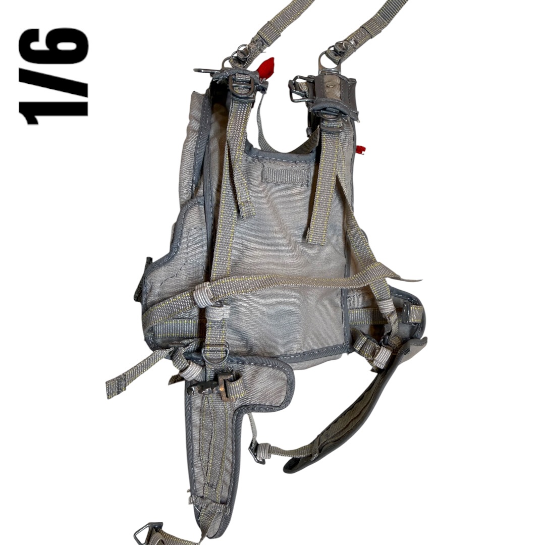  Artikelbild 7 des Artikels “Halo Fallschirm grau mit Schirm 1:6 “