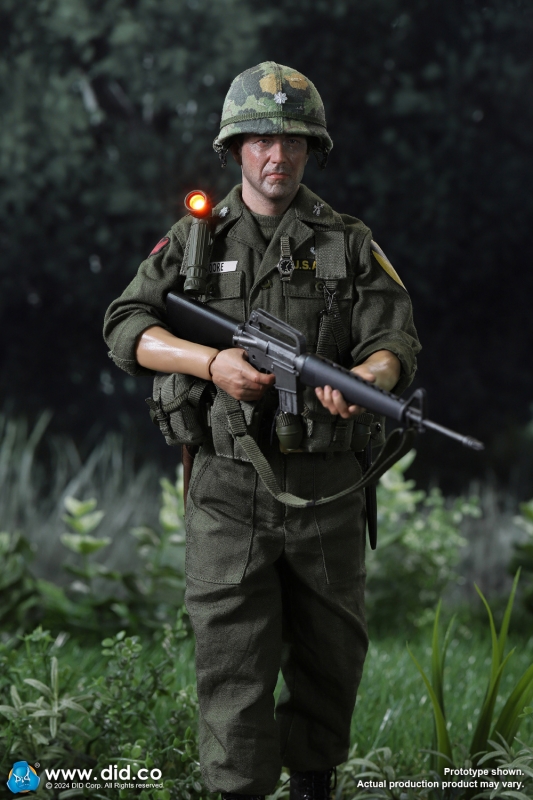 Dragon-Models.de | Moore la Drang Valley 65 - Lietenant-Colonel