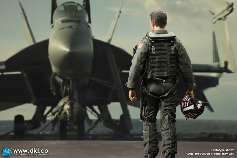  Product image 8 of the product “Captain Pete Mitchell - US Navy Fighter Weapons School Instructor F/A-18E Pilot - in 1/6 scale ”