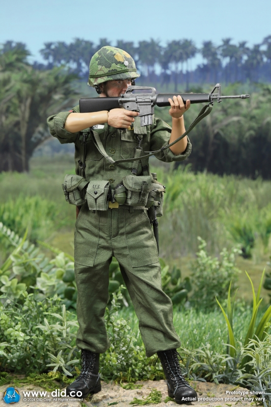 Dragon-Models.de | Moore la Drang Valley 65 - Lietenant-Colonel