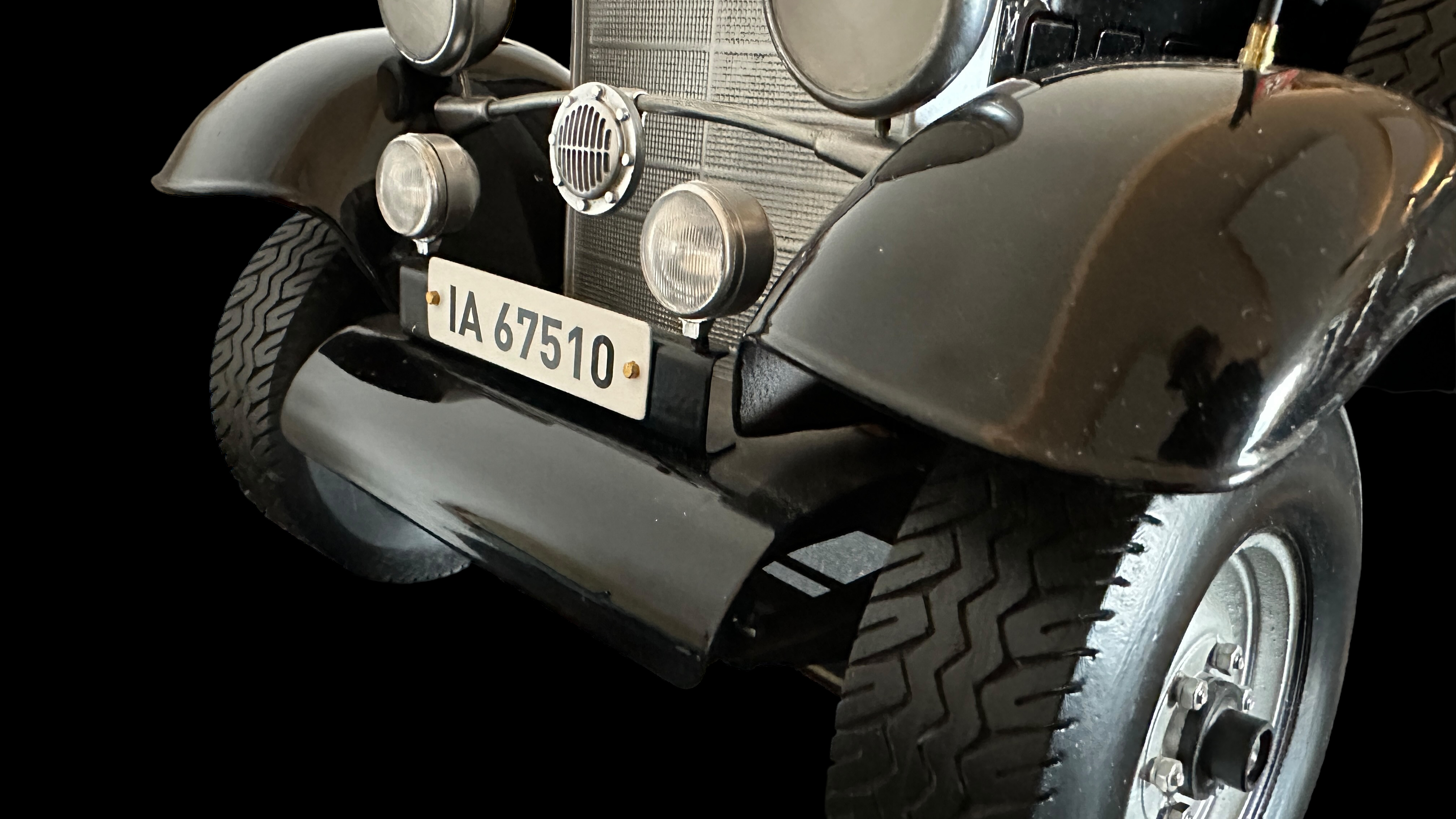  Artikelbild 9 des Artikels “Mercedes Benz G4 german staff car. Handgefertigtes Einzelstück in 1:6 “